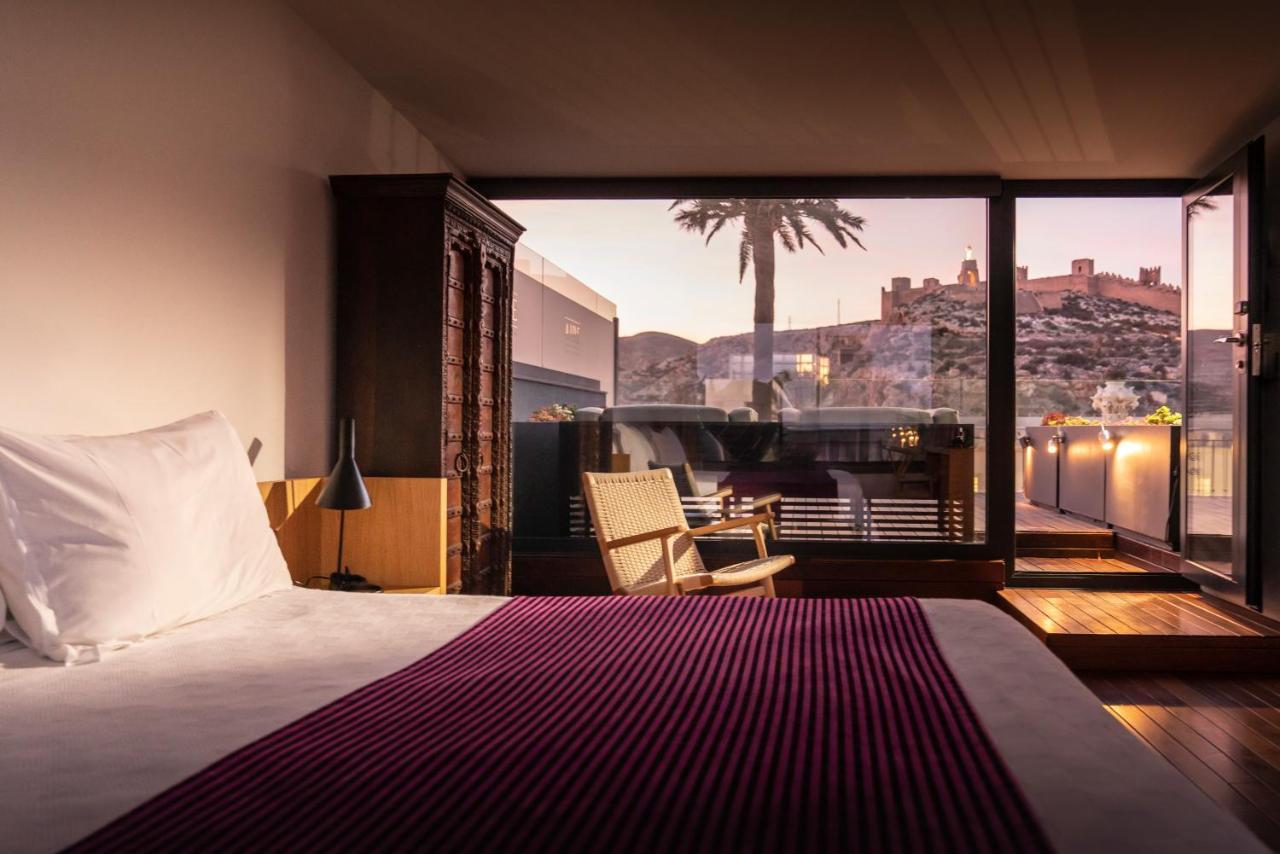 Aire Hotel & Ancient Baths Almeria Bagian luar foto