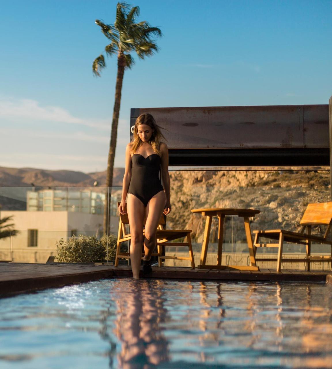 Aire Hotel & Ancient Baths Almeria Bagian luar foto