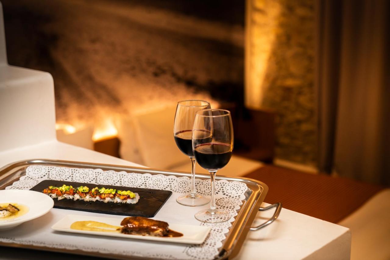 Aire Hotel & Ancient Baths Almeria Bagian luar foto